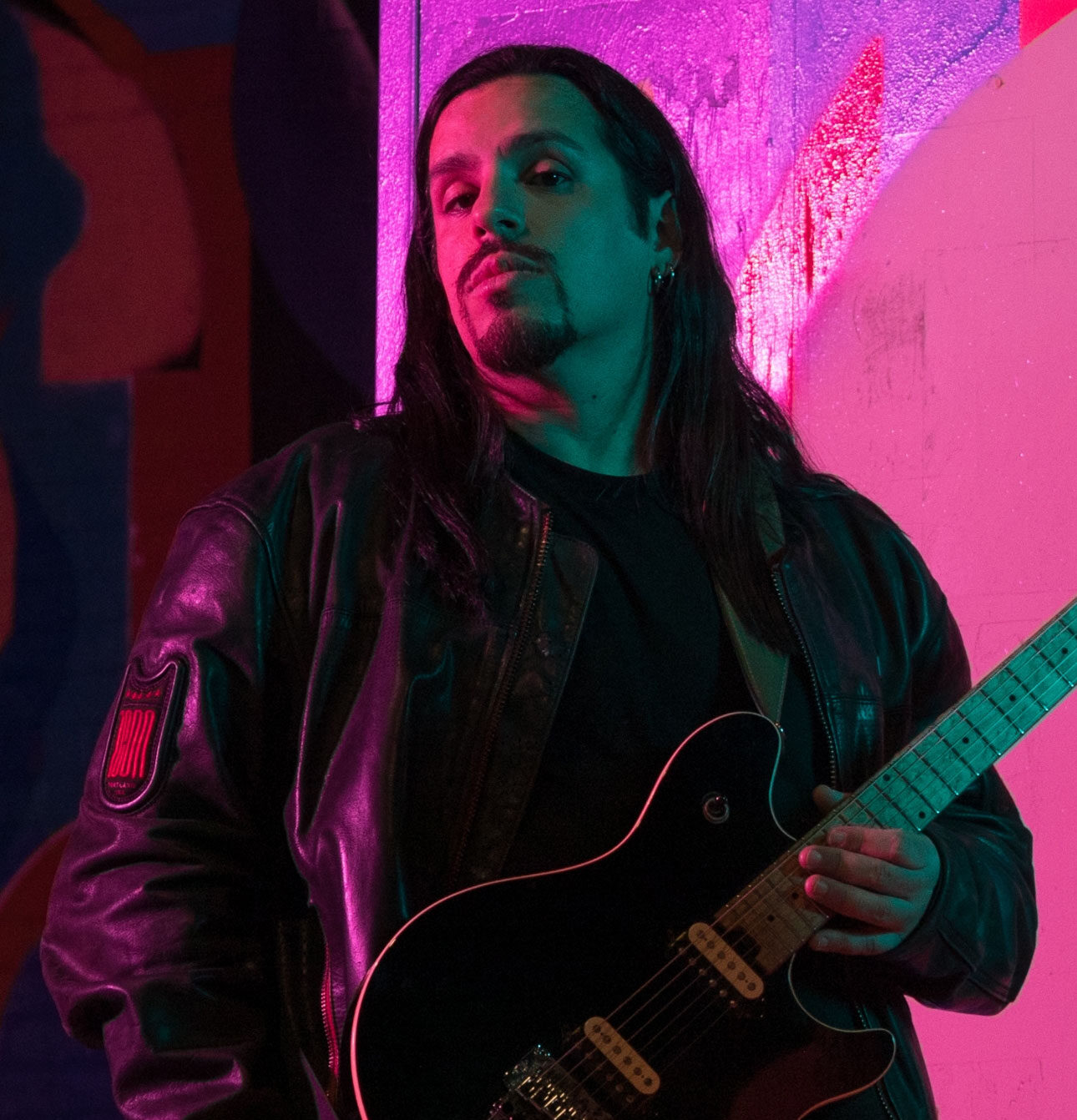 Bruno Loureiro performing with Pop and Roll